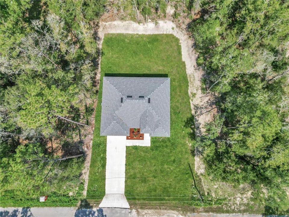 出租: $2,000 (4 贝兹, 2 浴室, 1774 平方英尺)