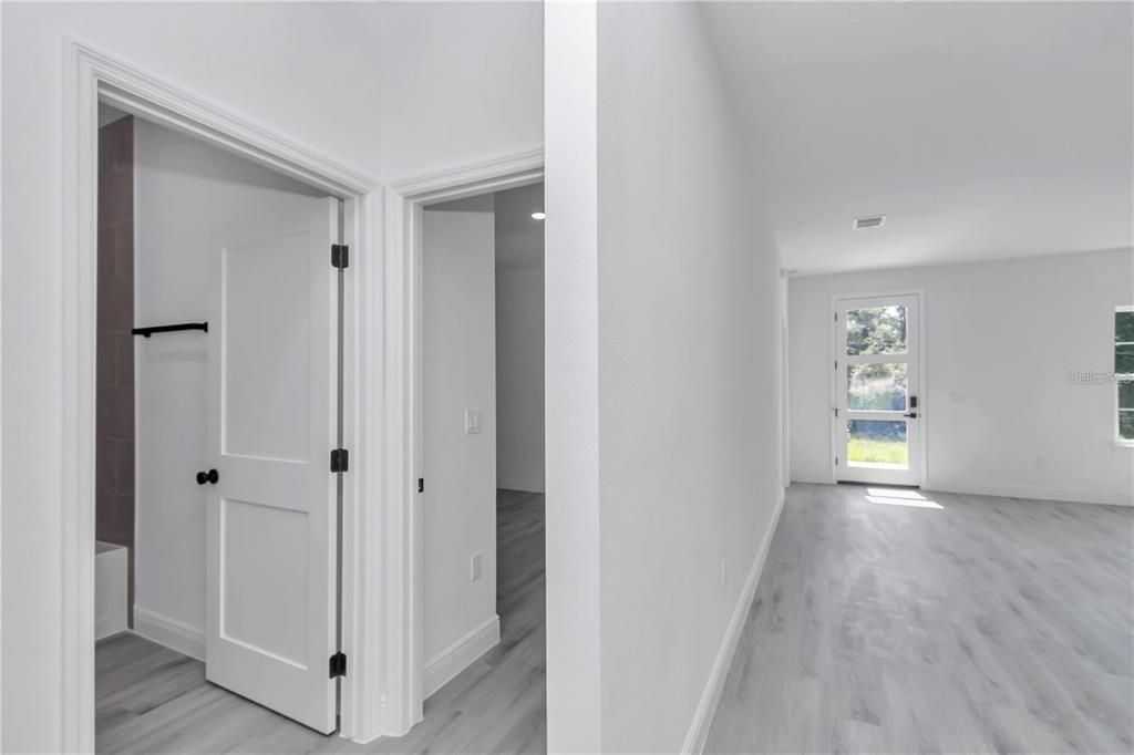 出租: $2,000 (4 贝兹, 2 浴室, 1774 平方英尺)