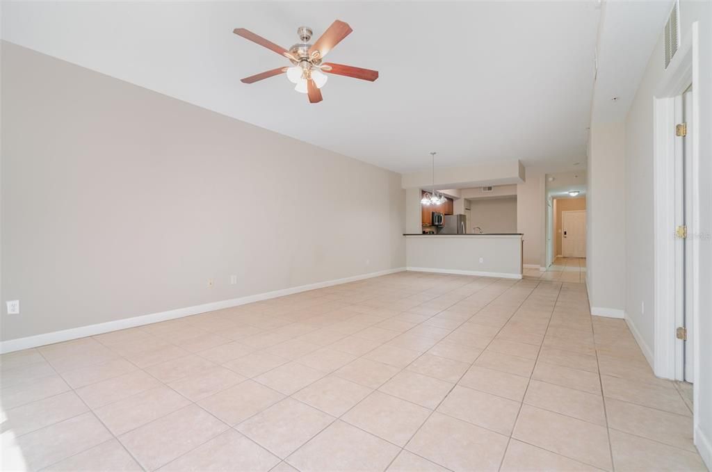 For Sale: $300,000 (3 beds, 2 baths, 1775 Square Feet)