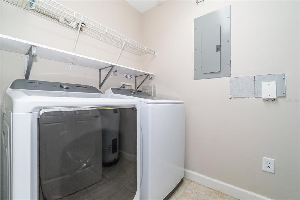 For Sale: $300,000 (3 beds, 2 baths, 1775 Square Feet)