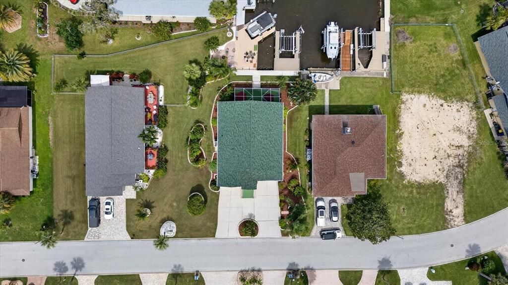 На продажу: $699,000 (3 спален, 2 ванн, 1986 Квадратных фут)