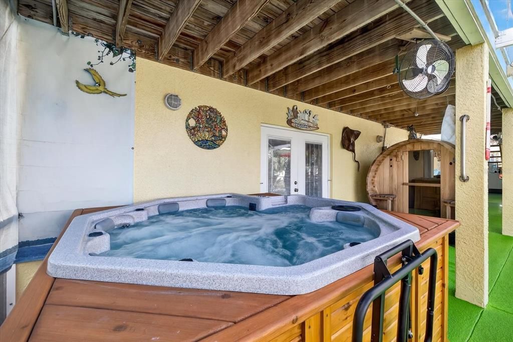 На продажу: $699,000 (3 спален, 2 ванн, 1986 Квадратных фут)