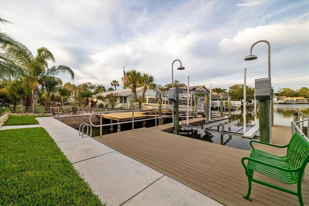 На продажу: $699,000 (3 спален, 2 ванн, 1986 Квадратных фут)