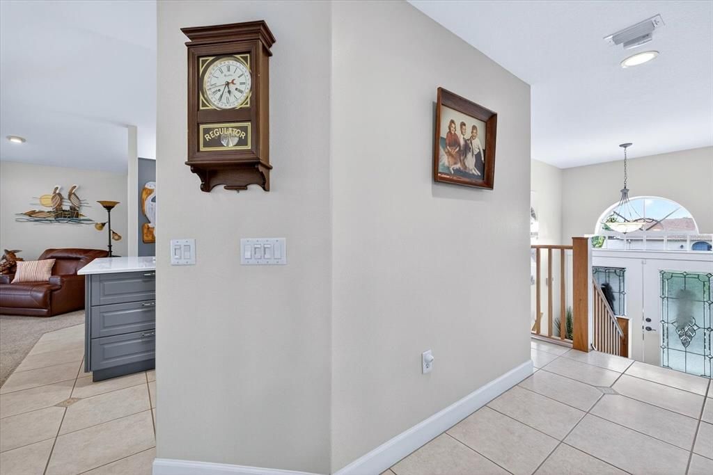 На продажу: $699,000 (3 спален, 2 ванн, 1986 Квадратных фут)