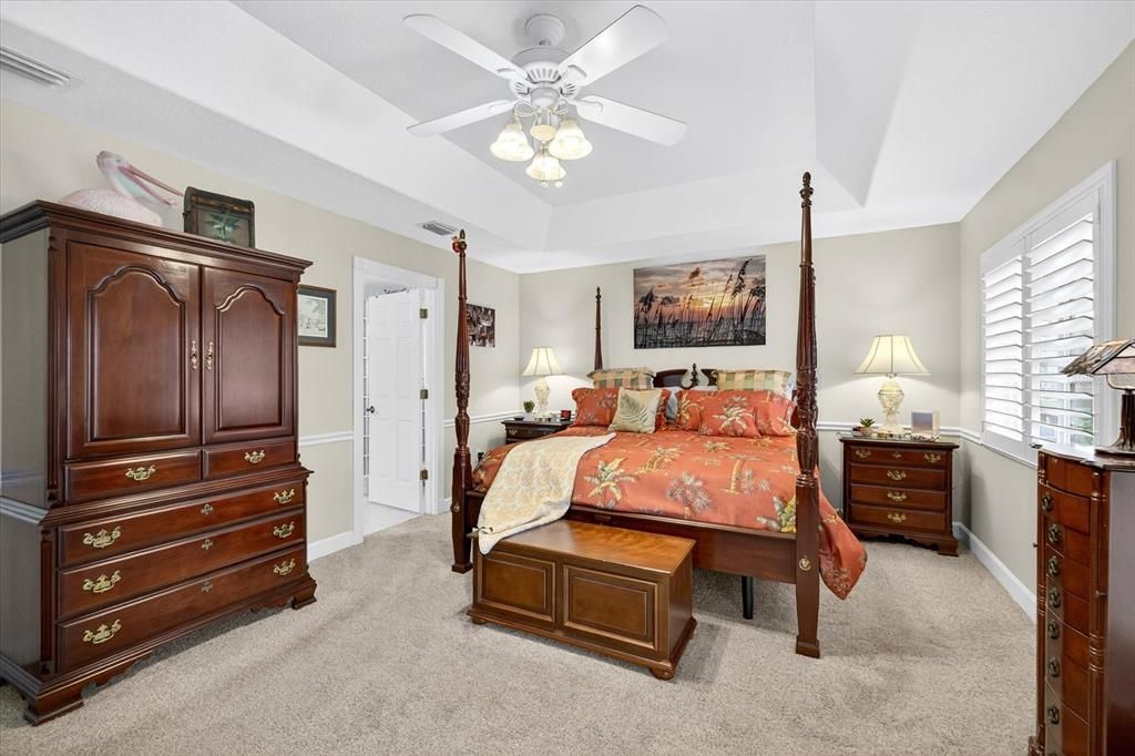 На продажу: $699,000 (3 спален, 2 ванн, 1986 Квадратных фут)