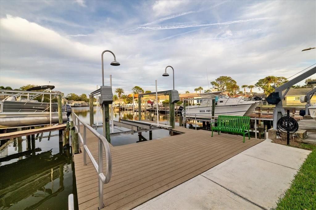 На продажу: $699,000 (3 спален, 2 ванн, 1986 Квадратных фут)