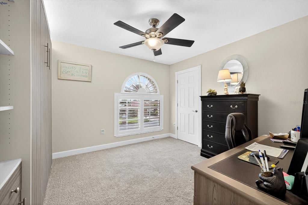 На продажу: $699,000 (3 спален, 2 ванн, 1986 Квадратных фут)