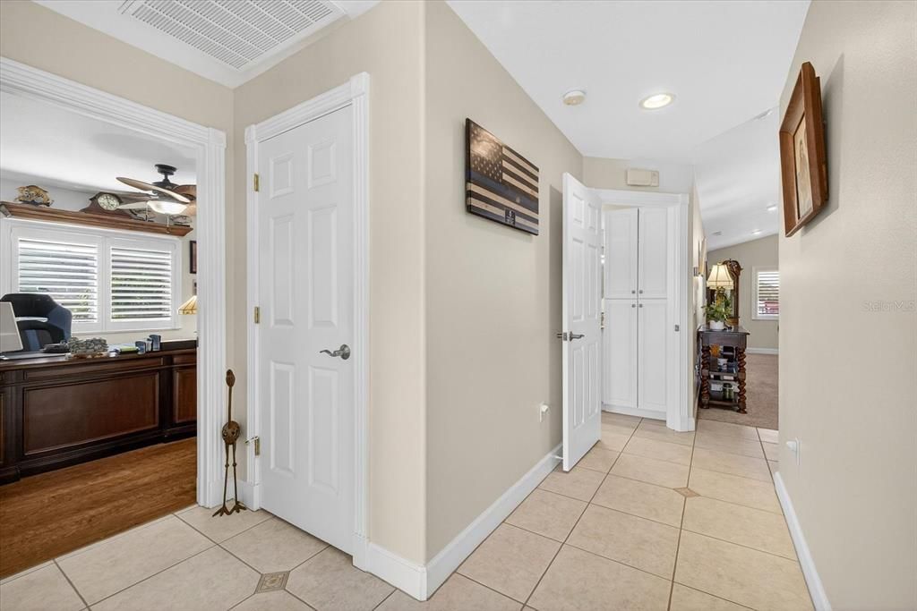 На продажу: $699,000 (3 спален, 2 ванн, 1986 Квадратных фут)