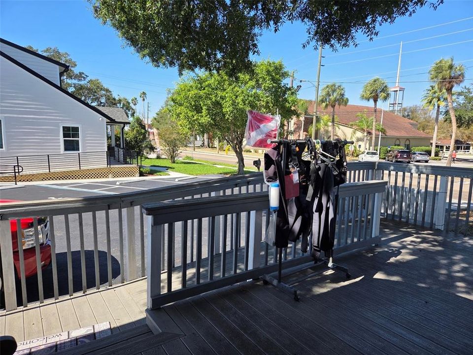 For Sale: $425,000 (0 beds, 0 baths, 1169 Square Feet)