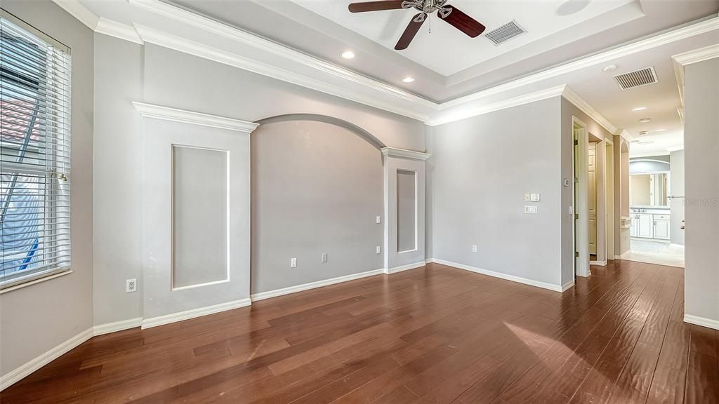 For Sale: $999,000 (4 beds, 3 baths, 3151 Square Feet)