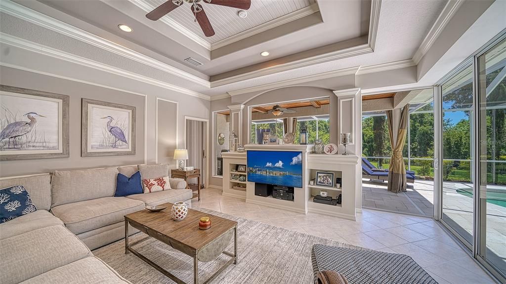 For Sale: $999,000 (4 beds, 3 baths, 3151 Square Feet)