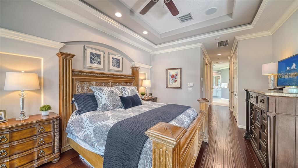 For Sale: $999,000 (4 beds, 3 baths, 3151 Square Feet)