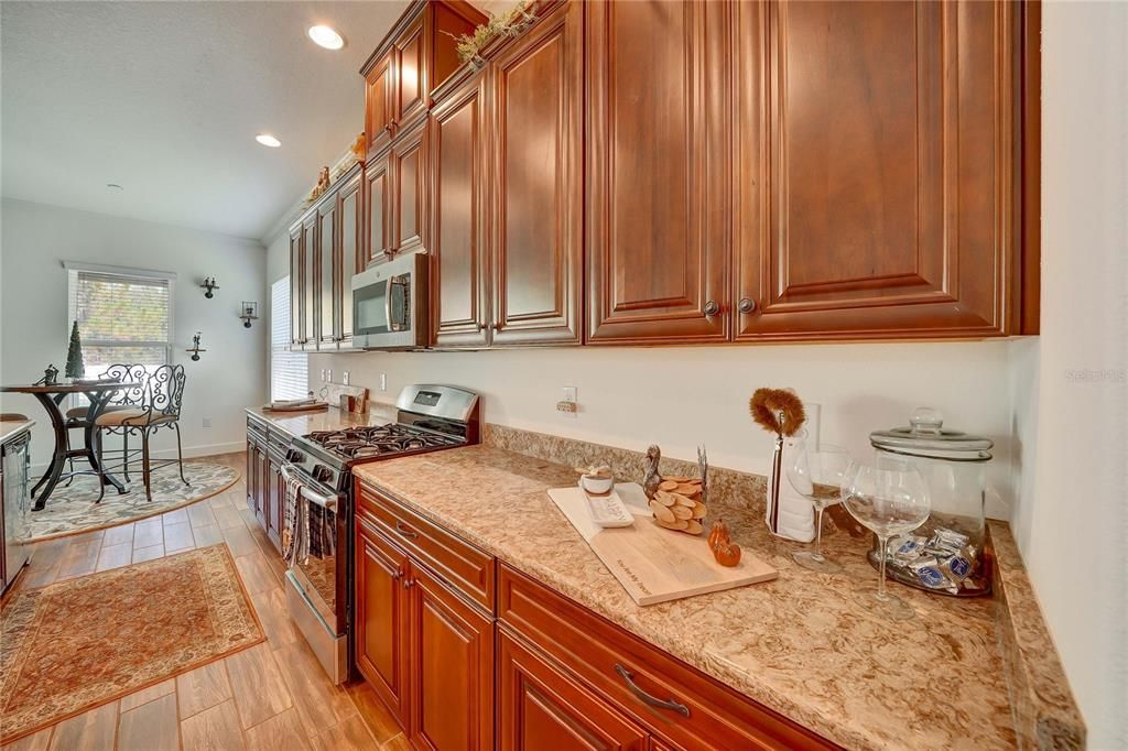 En Venta: $525,000 (3 camas, 2 baños, 2068 Pies cuadrados)