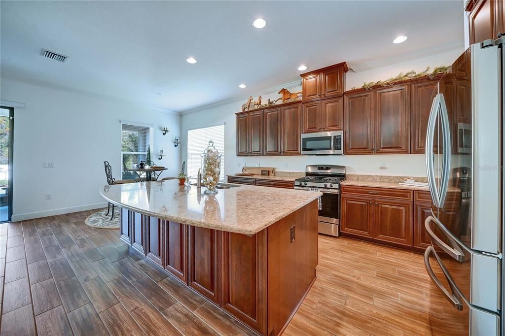 En Venta: $525,000 (3 camas, 2 baños, 2068 Pies cuadrados)