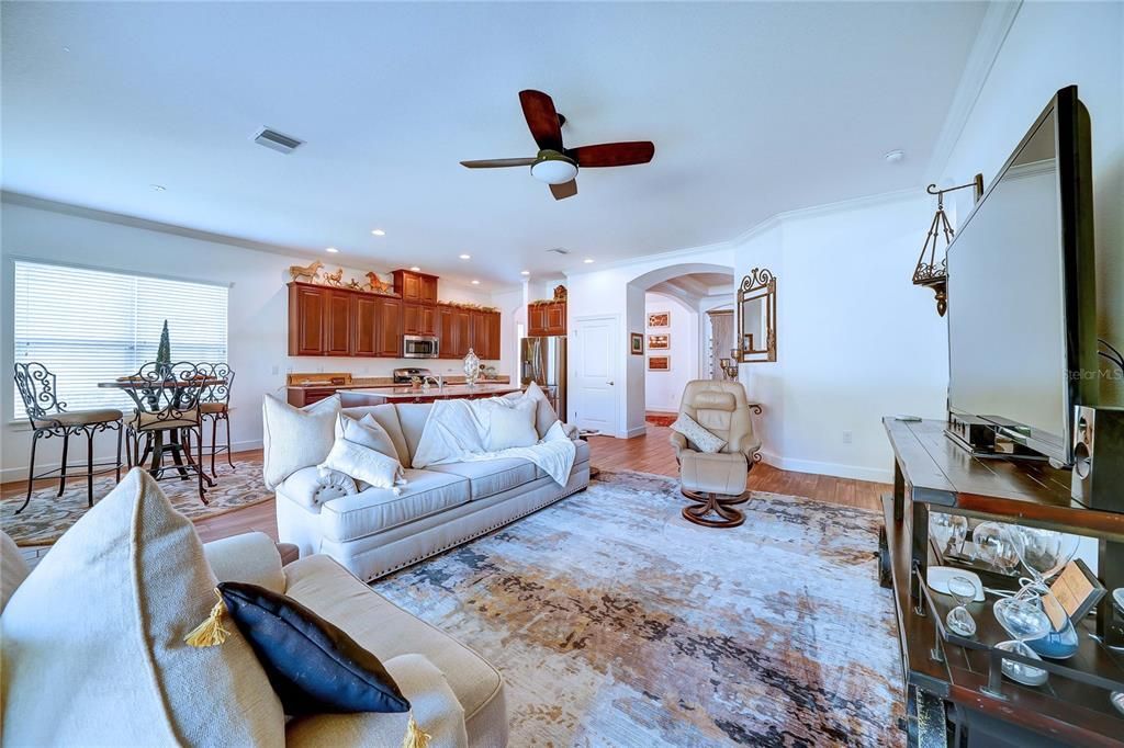 En Venta: $525,000 (3 camas, 2 baños, 2068 Pies cuadrados)