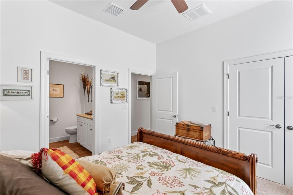 En Venta: $525,000 (3 camas, 2 baños, 2068 Pies cuadrados)