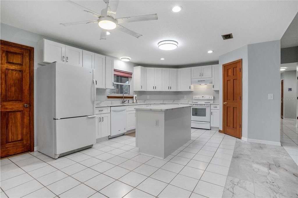 En Venta: $512,000 (3 camas, 2 baños, 1782 Pies cuadrados)