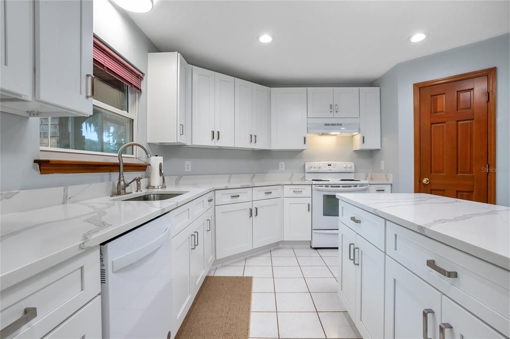 En Venta: $512,000 (3 camas, 2 baños, 1782 Pies cuadrados)