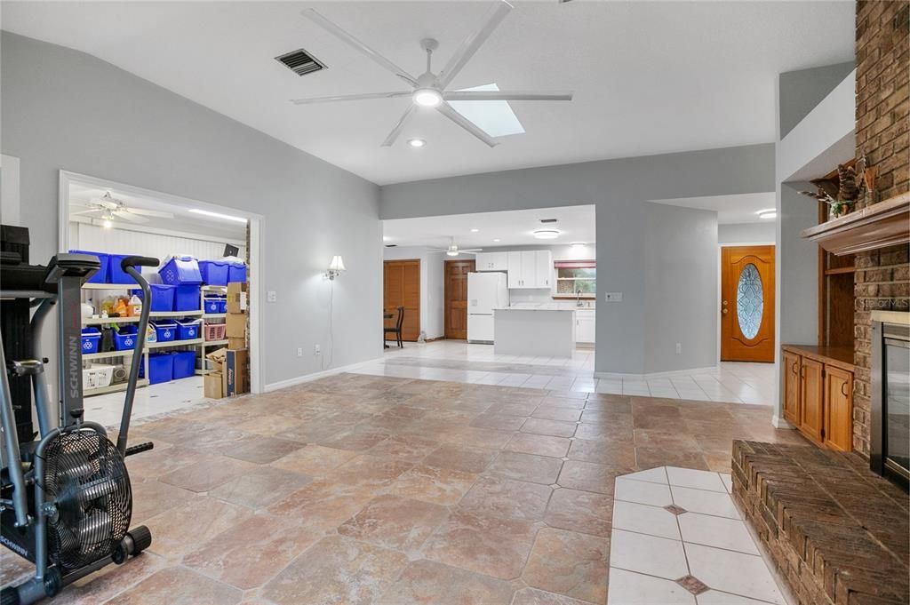 En Venta: $512,000 (3 camas, 2 baños, 1782 Pies cuadrados)