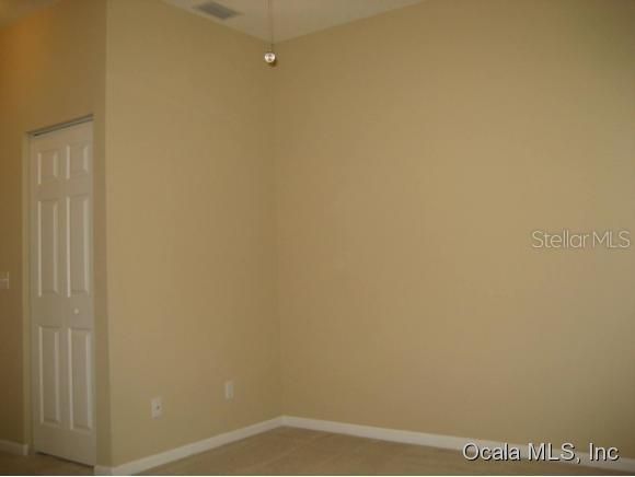 出租: $2,000 (3 贝兹, 2 浴室, 1638 平方英尺)