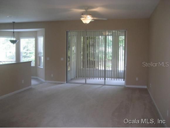 出租: $2,000 (3 贝兹, 2 浴室, 1638 平方英尺)