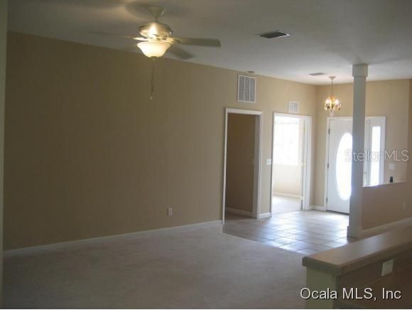 出租: $2,000 (3 贝兹, 2 浴室, 1638 平方英尺)