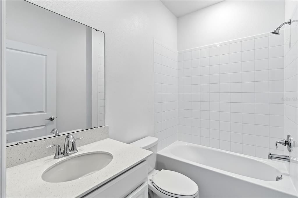 待售: $410,000 (4 贝兹, 3 浴室, 2133 平方英尺)