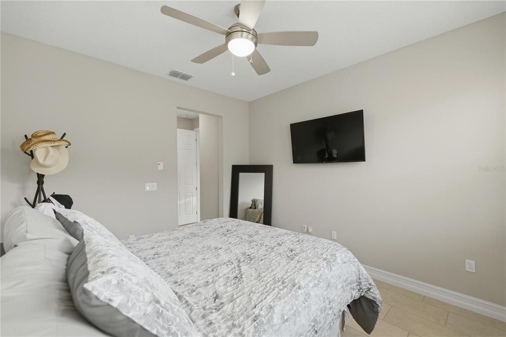 En Venta: $220,000 (2 camas, 2 baños, 1318 Pies cuadrados)