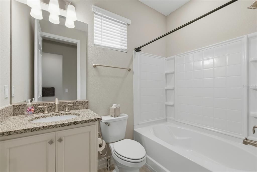 En Venta: $220,000 (2 camas, 2 baños, 1318 Pies cuadrados)