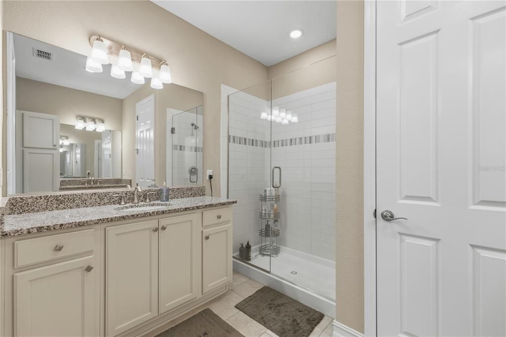 En Venta: $220,000 (2 camas, 2 baños, 1318 Pies cuadrados)