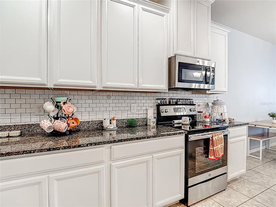 En Venta: $310,000 (3 camas, 2 baños, 1532 Pies cuadrados)