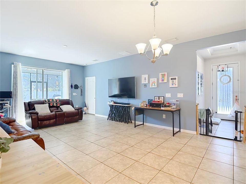 En Venta: $310,000 (3 camas, 2 baños, 1532 Pies cuadrados)