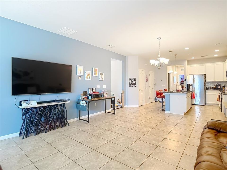 En Venta: $310,000 (3 camas, 2 baños, 1532 Pies cuadrados)