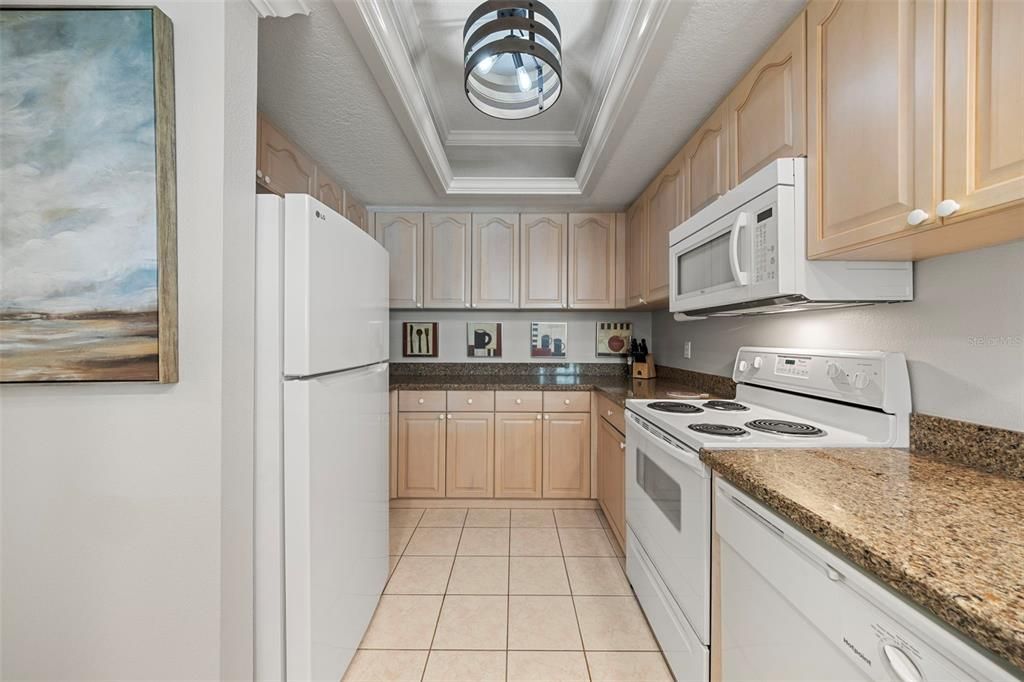 For Sale: $699,000 (2 beds, 2 baths, 1275 Square Feet)