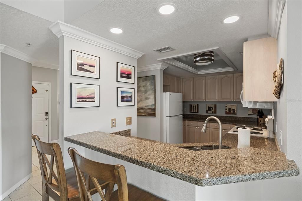 For Sale: $699,000 (2 beds, 2 baths, 1275 Square Feet)