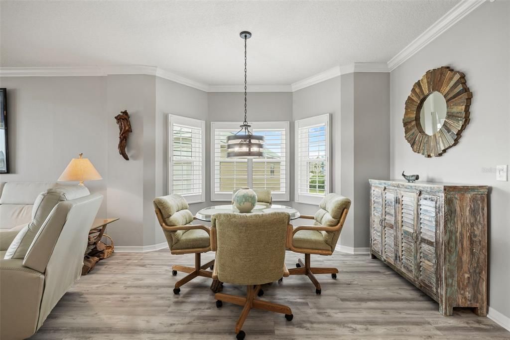 For Sale: $699,000 (2 beds, 2 baths, 1275 Square Feet)