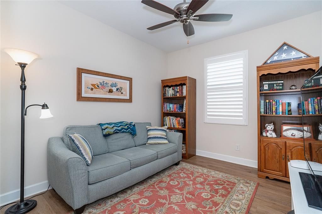 En Venta: $450,000 (2 camas, 2 baños, 1921 Pies cuadrados)