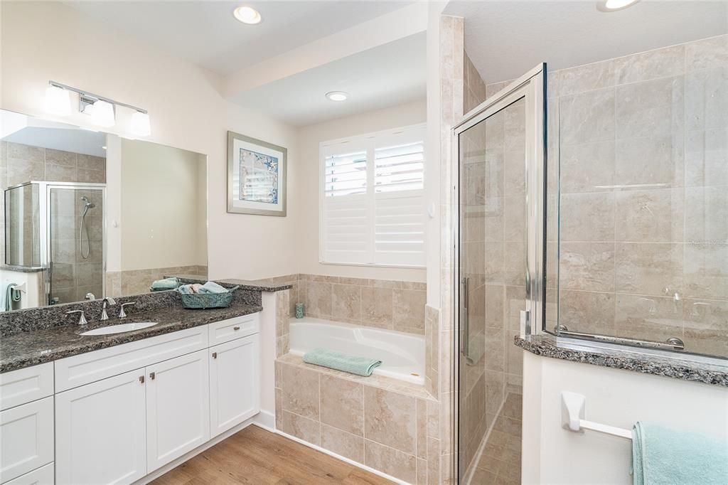 En Venta: $450,000 (2 camas, 2 baños, 1921 Pies cuadrados)