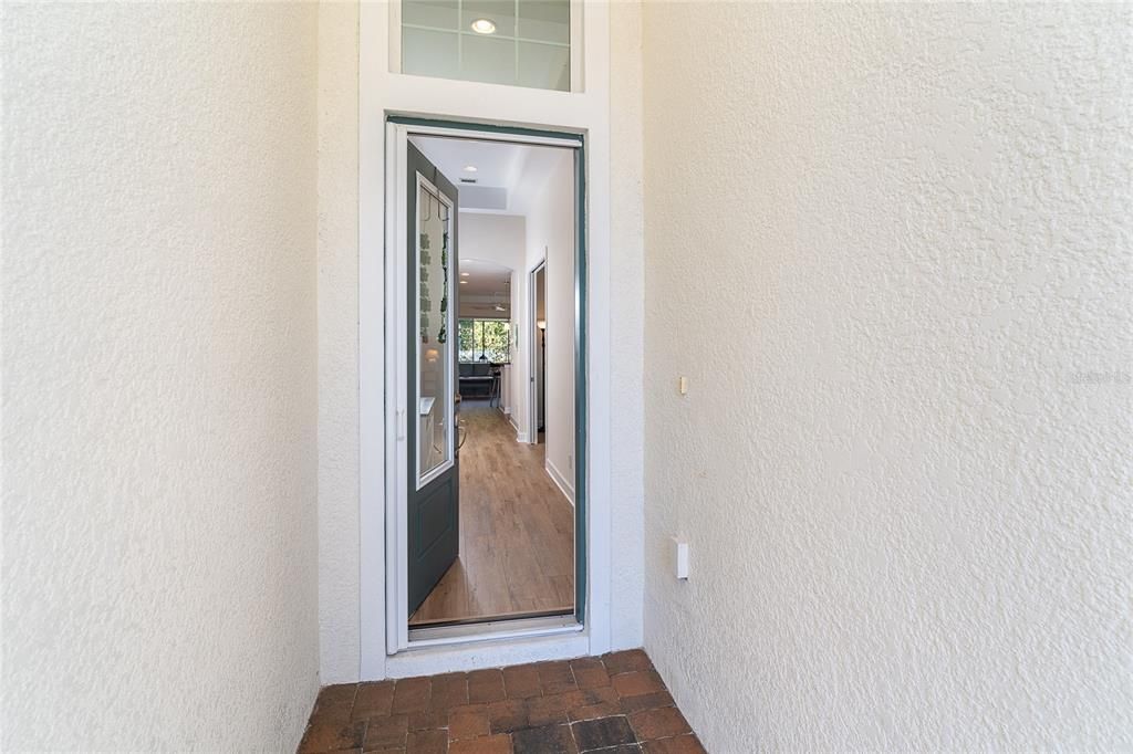 En Venta: $450,000 (2 camas, 2 baños, 1921 Pies cuadrados)