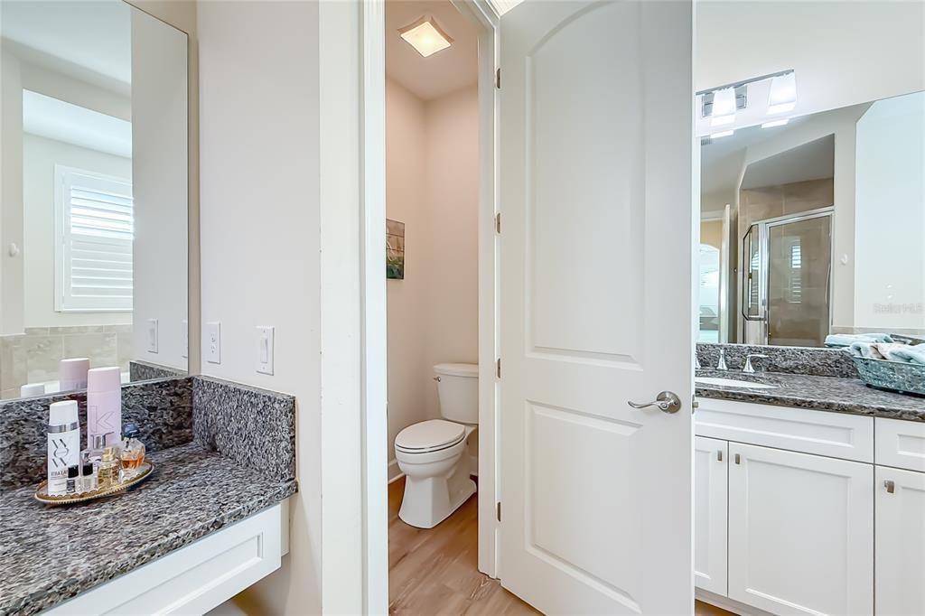 En Venta: $450,000 (2 camas, 2 baños, 1921 Pies cuadrados)