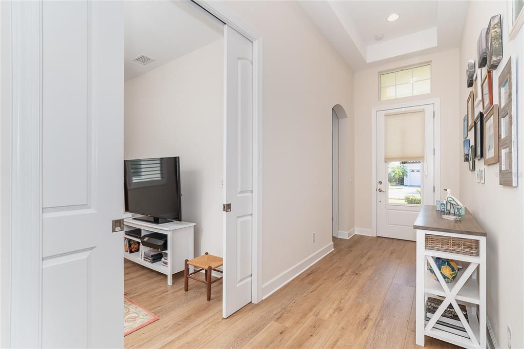 En Venta: $450,000 (2 camas, 2 baños, 1921 Pies cuadrados)