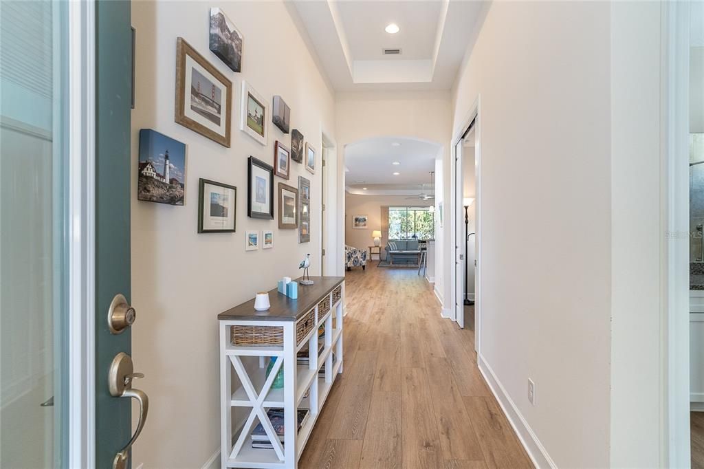 En Venta: $450,000 (2 camas, 2 baños, 1921 Pies cuadrados)