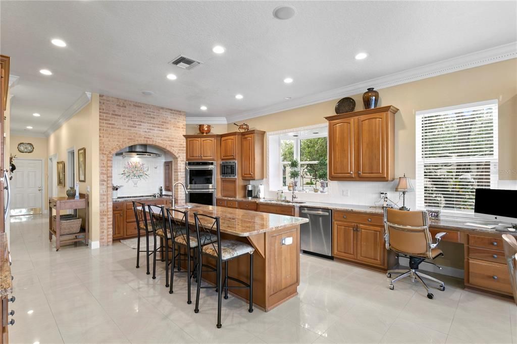 For Sale: $3,100,000 (5 beds, 5 baths, 5345 Square Feet)