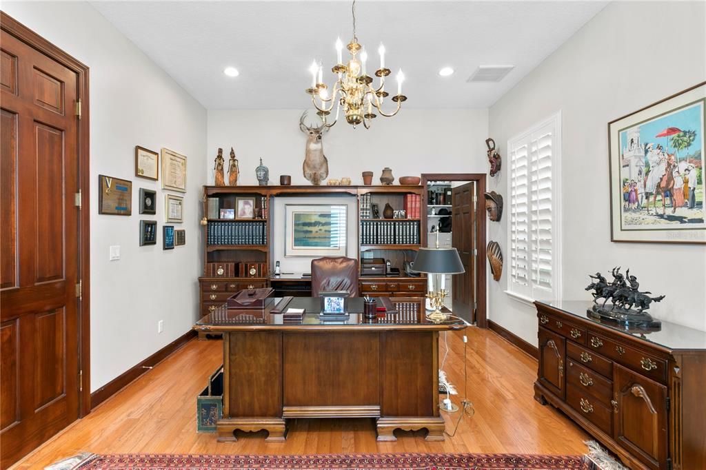 For Sale: $3,100,000 (5 beds, 5 baths, 5345 Square Feet)