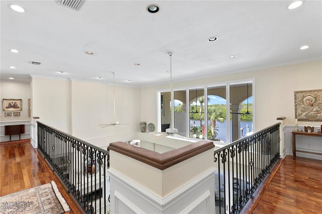 For Sale: $3,100,000 (5 beds, 5 baths, 5345 Square Feet)