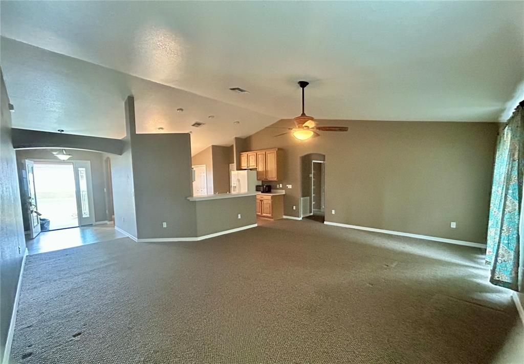 For Sale: $265,000 (3 beds, 2 baths, 1872 Square Feet)