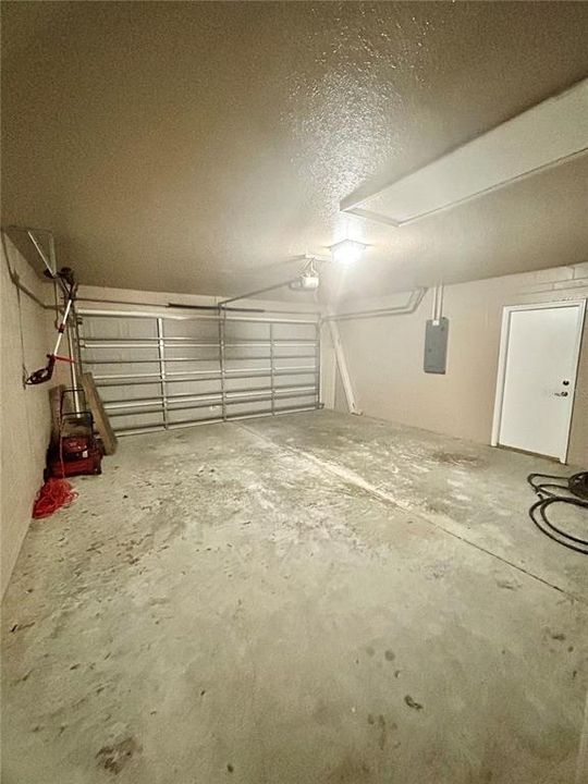 For Sale: $265,000 (3 beds, 2 baths, 1872 Square Feet)