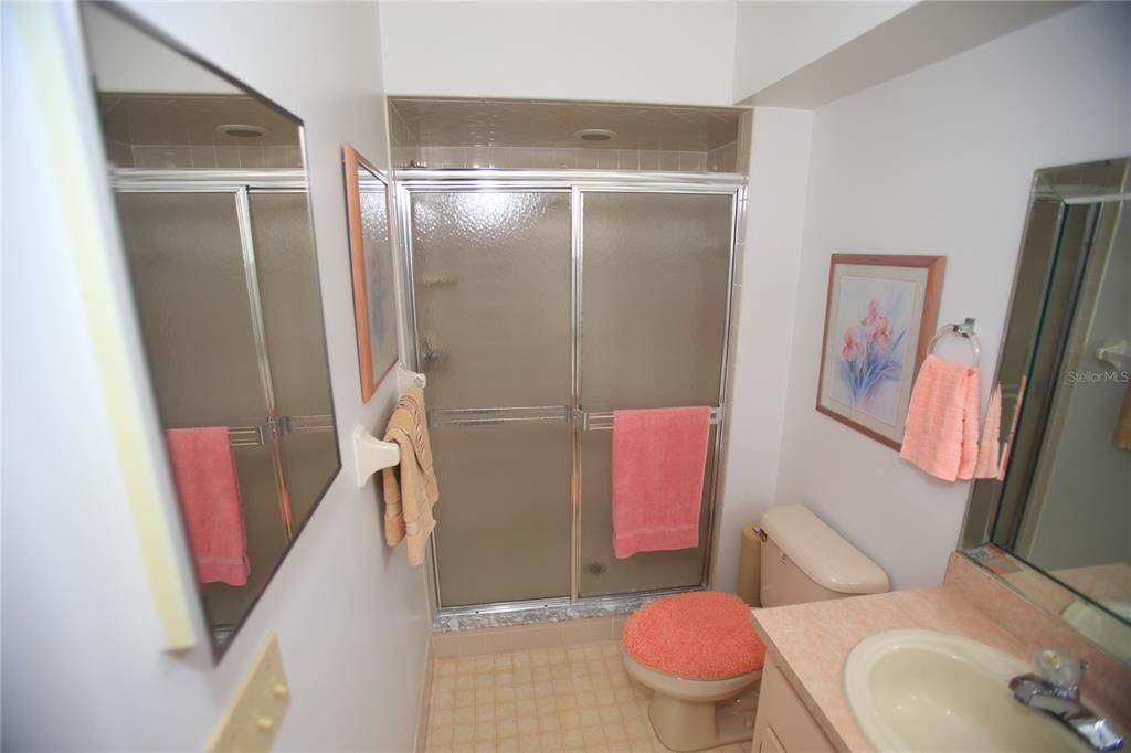 На продажу: $225,000 (2 спален, 2 ванн, 1528 Квадратных фут)