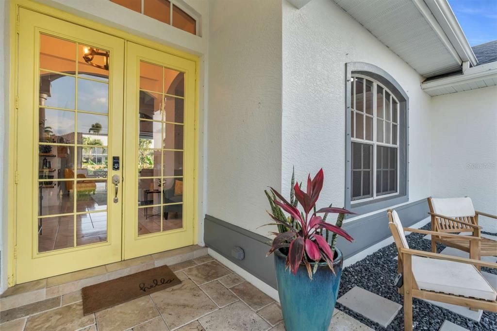 For Sale: $525,000 (3 beds, 2 baths, 1741 Square Feet)