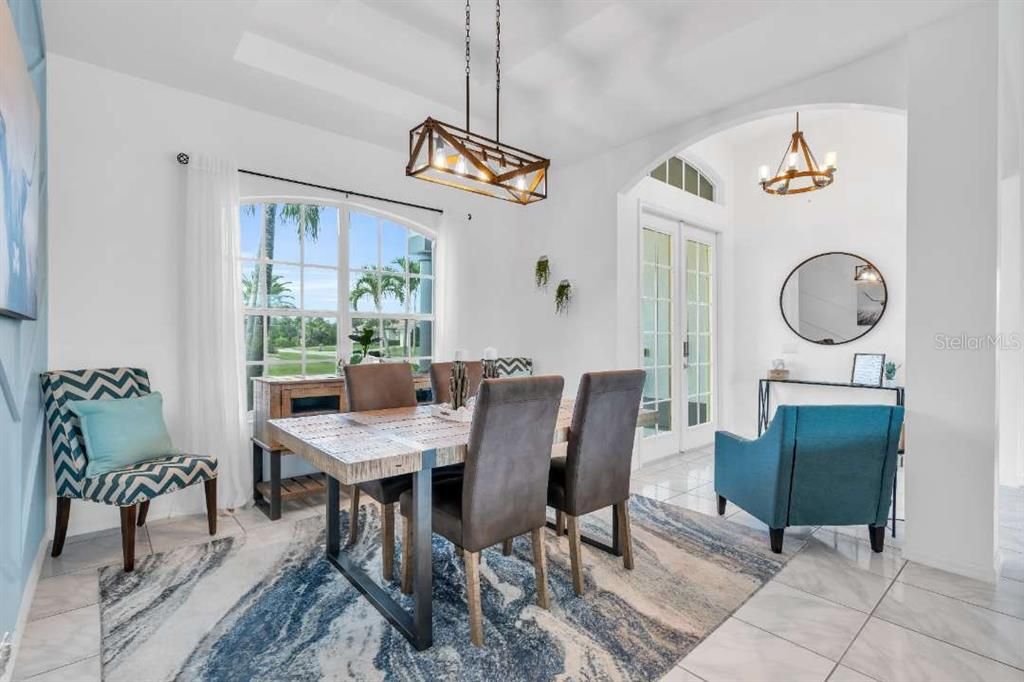 For Sale: $525,000 (3 beds, 2 baths, 1741 Square Feet)